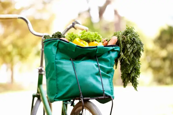 Refeições Pré e Pós-Treino: O que Comer para Maximizar seus Resultados